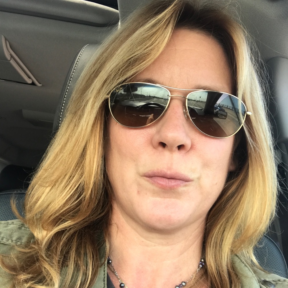 Meet your Posher, Julie